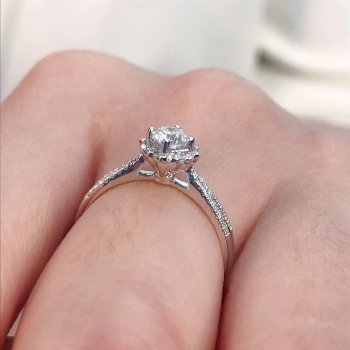 QB1142A 精工四爪女戒